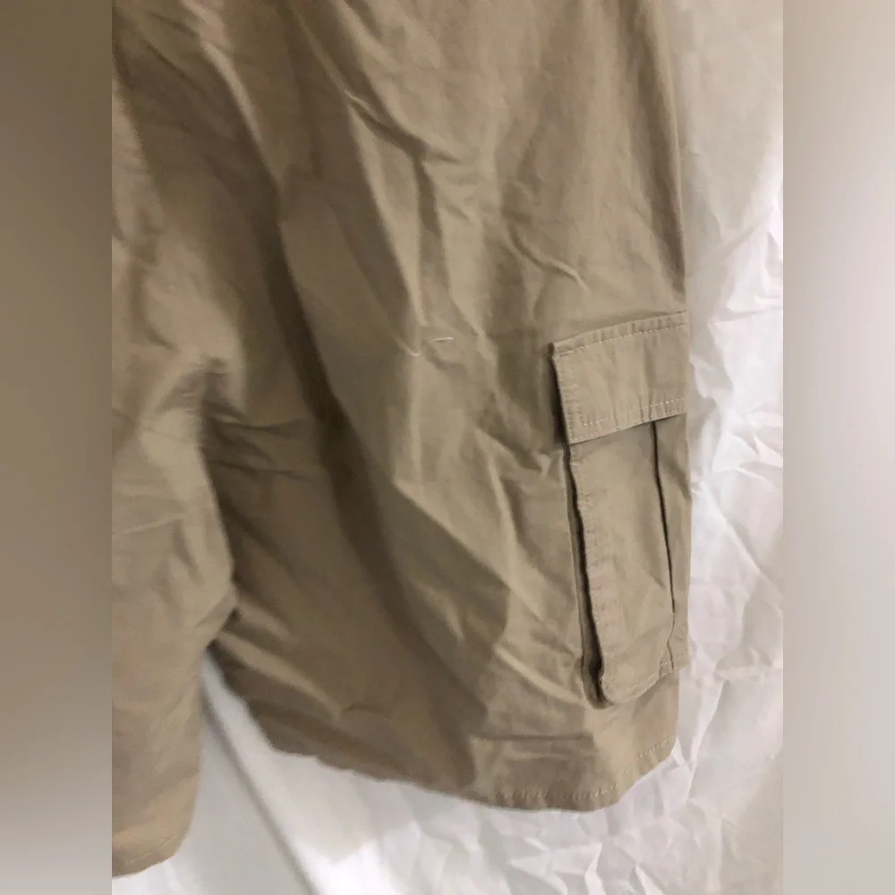 Levi’s signature tan 9” inseam comfort relaxed‎ cargo shorts size 2XL brand new